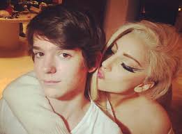 Lady Gaga avec son mec